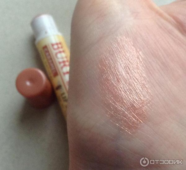 Бальзам для губ с шиммером Burt's Bees lip shimmer фото