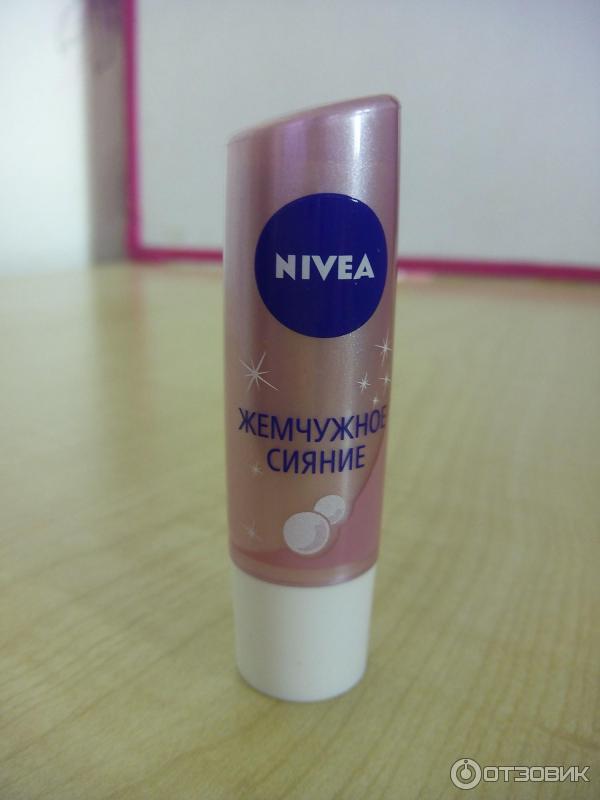 Бальзам для губ Nivea Жемчужное сияние фото