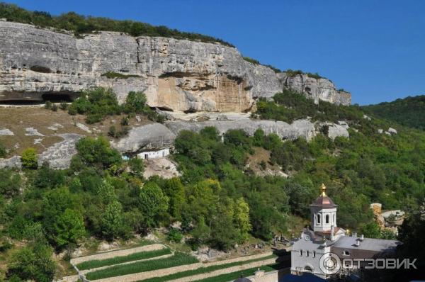 Экскурсия Ханский дворец - крепость Чуфут-Кале (Россия, Крым) фото