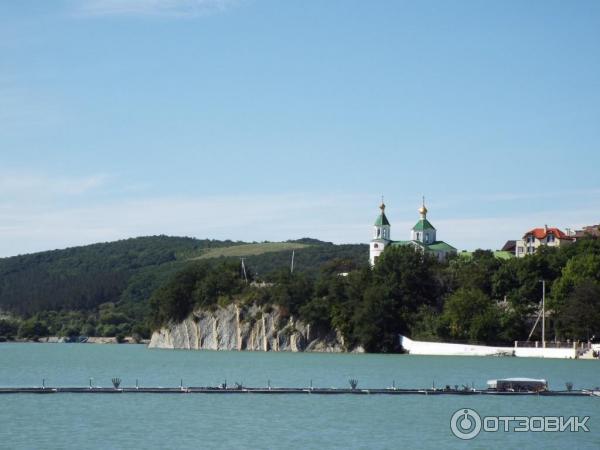 Отдых на озере Абрау (Россия, Краснодарский край) фото