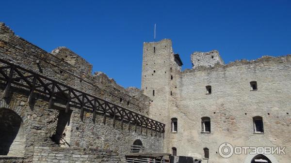 Средневековый замок Везенберг (Эстония, Раквере) фото