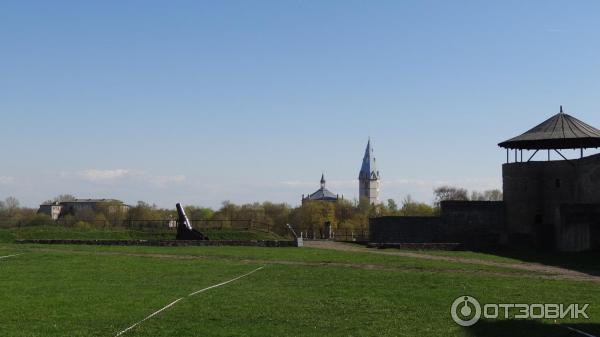 Экскурсия в Замок Германа (Эстония, Нарва) фото