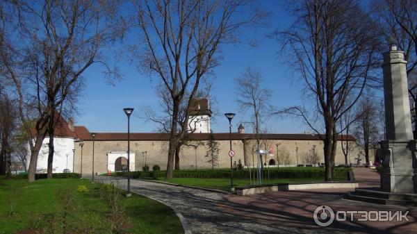 Экскурсия в Замок Германа (Эстония, Нарва) фото