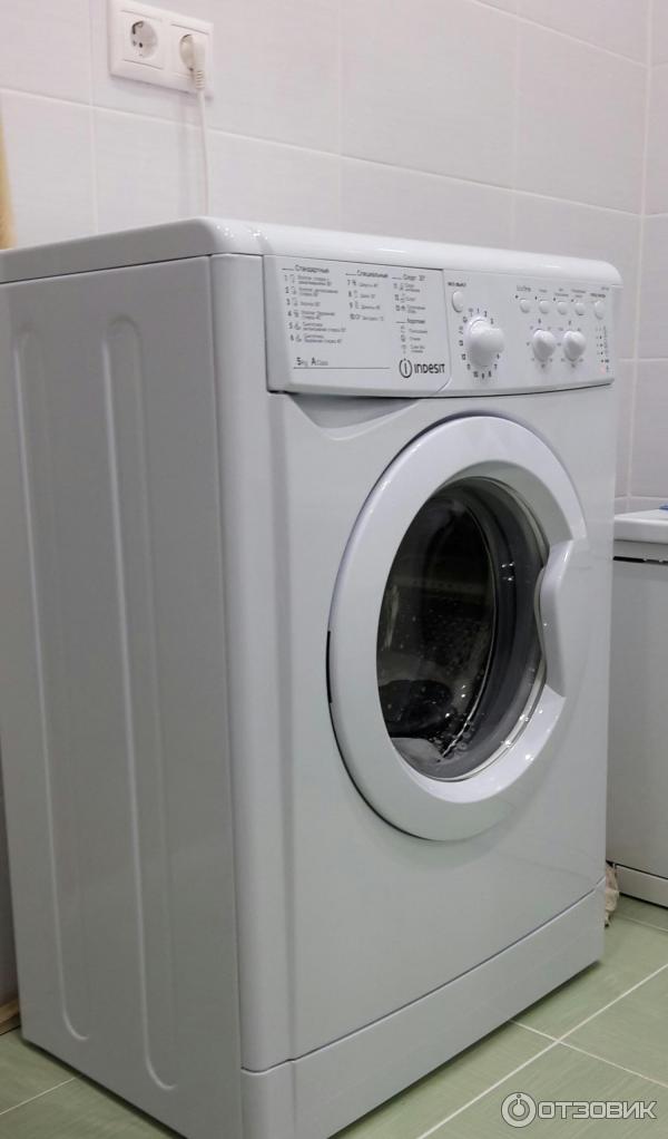 Стиральная машина Indesit IWSC 5105 фото