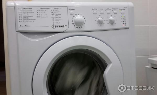 Стиральная машина Indesit IWSC 5105 фото