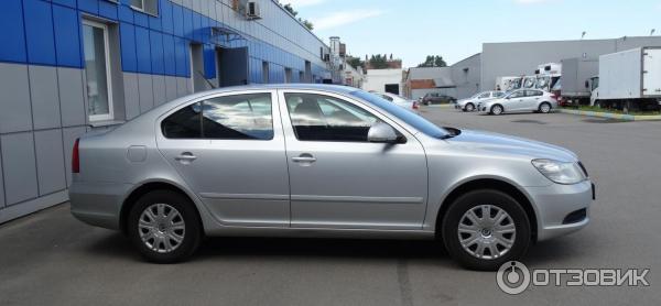 Автомобиль Skoda Octavia хэтчбек фото