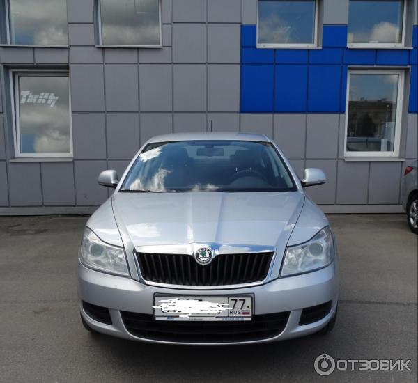 Автомобиль Skoda Octavia хэтчбек фото