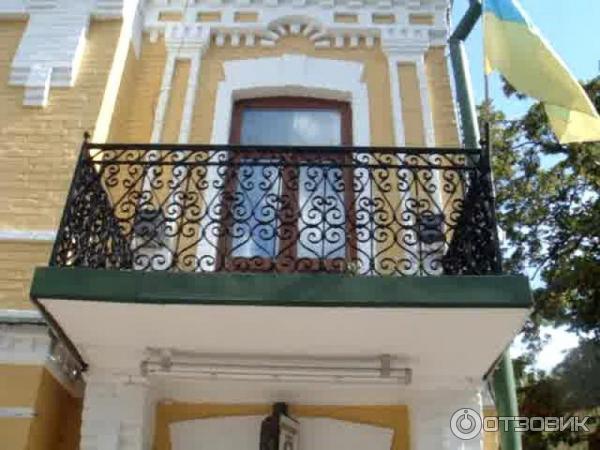 Литературно-мемориальный музей М. Булгакова Дом Турбиных (Украина, Киев) фото
