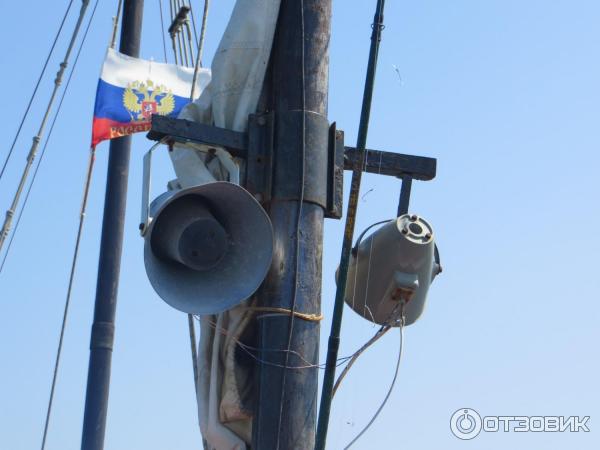 Морские прогулки вдоль потухшего вулкана Кара-даг (Россия, Коктебель) фото