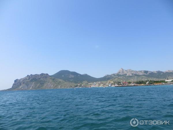 Морские прогулки вдоль потухшего вулкана Кара-даг (Россия, Коктебель) фото