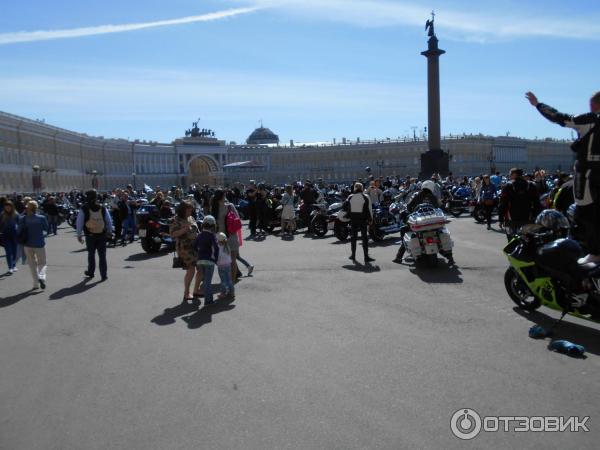 Обзорная автобусная экскурсия City Tour по Санкт-Петербургу (Россия) фото