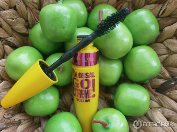 Тушь для ресниц Maybelline New York the Colossal Go Extreme Volum фото