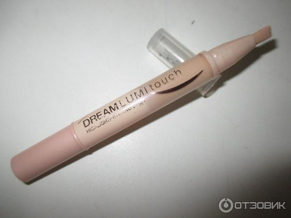 Корректор для кожи вокруг глаз Maybelline Dream Lumi Touch фото