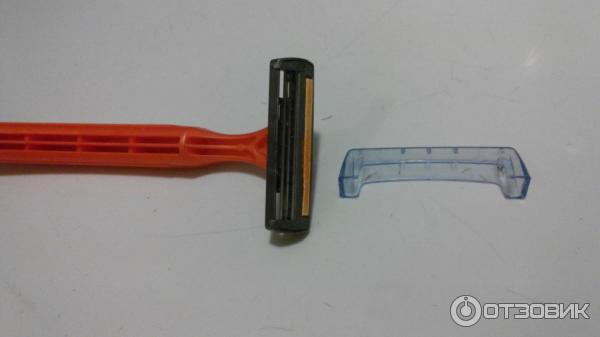 Одноразовые бритвы Bic Sensitive 3 фото