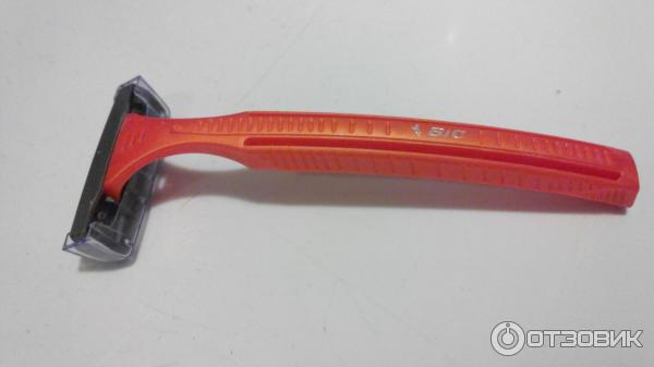 Одноразовые бритвы Bic Sensitive 3 фото
