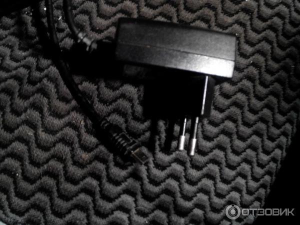 Зарядное устройство LG TA-18GR mini-USB фото