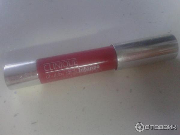 Помада-бальзам для губ Clinique Chubby Stick Moisturizing Lip Colour Balm увлажняющая фото