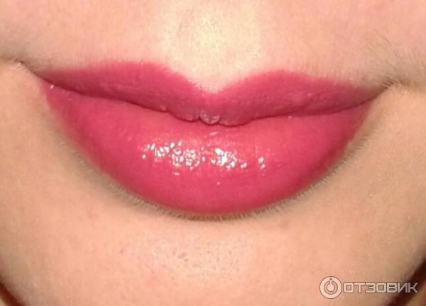 Помада-бальзам для губ Clinique Chubby Stick Moisturizing Lip Colour Balm увлажняющая фото