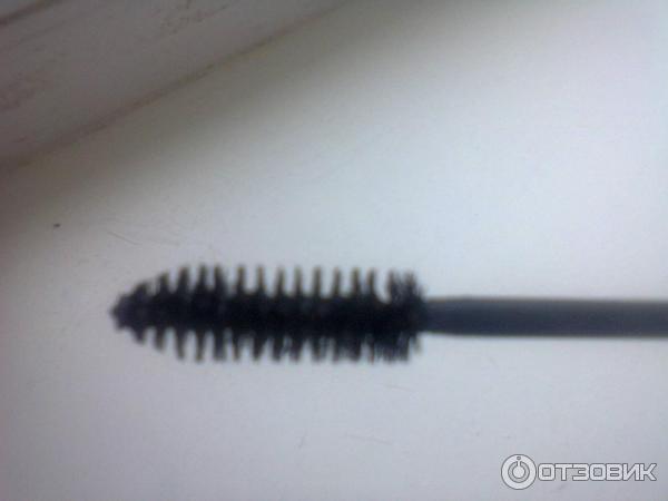 Тушь для ресниц Kiko Luxurious Lashes Maxi Brush Mascara фото