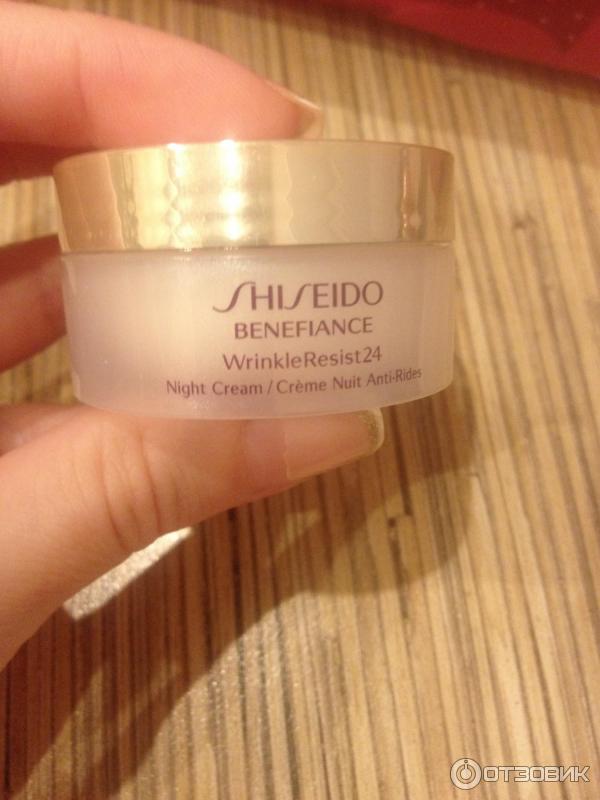 Ночной увлажняющий крем против морщин Shiseido Benefiance WrinkleResist 24 Night Cream фото