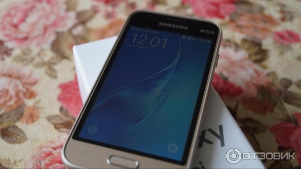 Смартфон Samsung galaxy j1 mini фото