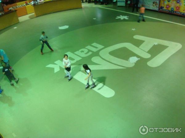 Кафе на роллердроме. Тц омега ижевск роллердром. Роллердром ижевск омега. Роллердром ижевск омега. Роллердром ижевск омега.