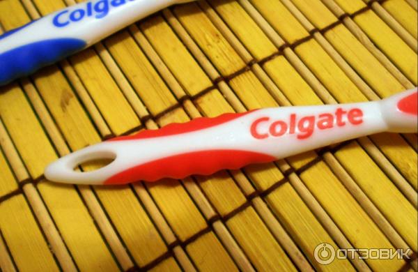 Набор зубных щеток Colgate 1+1 фото