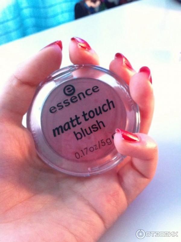 Румяна матовые Essence Matt touch blush фото