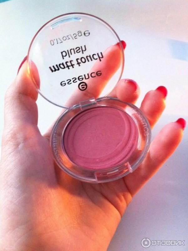 Румяна матовые Essence Matt touch blush фото