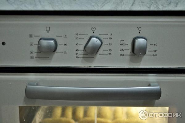 Электрический духовой шкаф Hotpoint-Ariston FD 52.2 фото