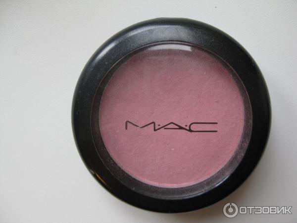 Румяна MAC Powder Blush оттенок Well Dressed Satin фото