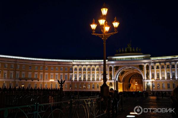 Дворцовая площадь (Россия, Санкт-Петербург) фото