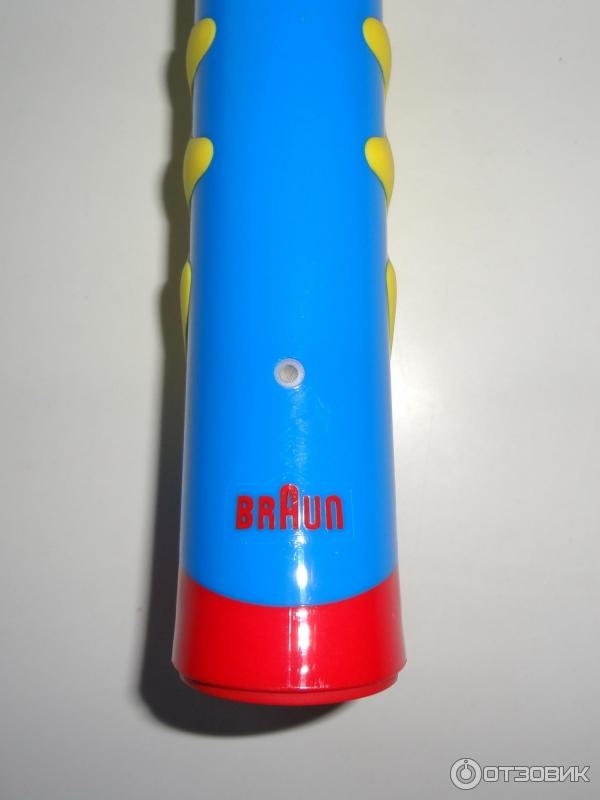 Электрическая зубная щетка BRAUN Oral-B Kids Mickey
