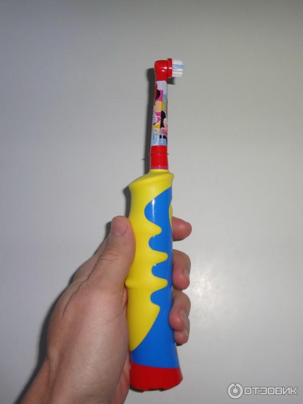 Электрическая зубная щетка BRAUN Oral-B Kids Mickey
