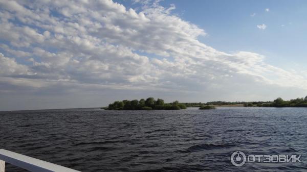 Экскурсия по реке Волхов (Россия, Великий Новгород) фото