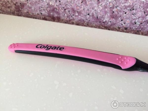 Зубная щетка Colgate Шелковые нити