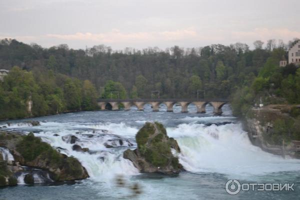 Рейнский водопад (Швейцария) фото