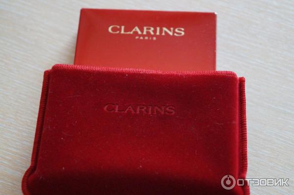 Компактная крем-пудра Clarins Teint Compact Haute Tenue SPF 15 фото