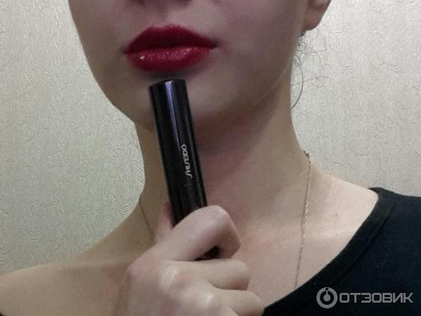 Помада-блеск Shiseido Shimmering Rouge фото