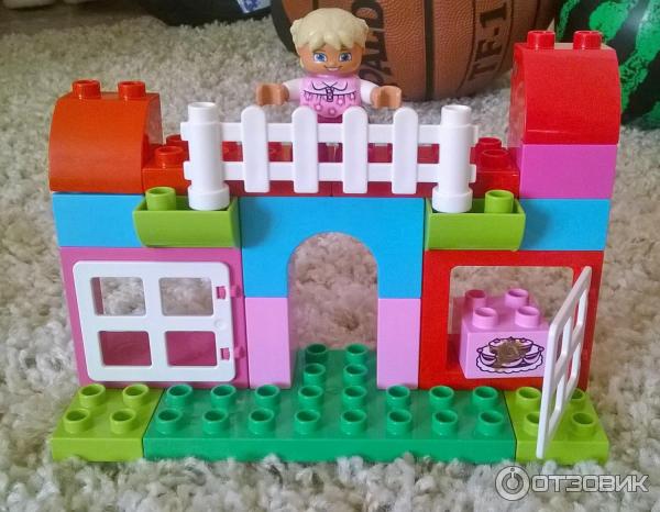 Конструктор Lego Duplo Лучшие друзья: курочка и кролик фото