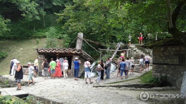 Памятник Свободы на перевале Шипка (Болгария) фото