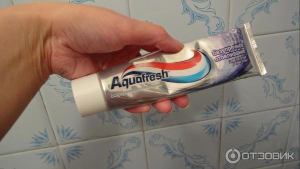 Зубная паста Aquafresh Безупречное отбеливание фото