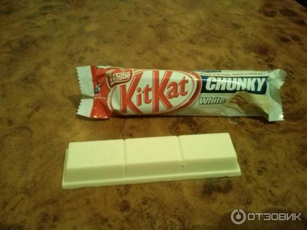 Шоколад Nestle KitKat Chunky White фото