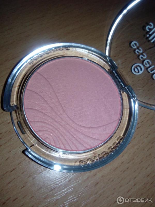 Румяна компактные Essence Silky touch blush фото