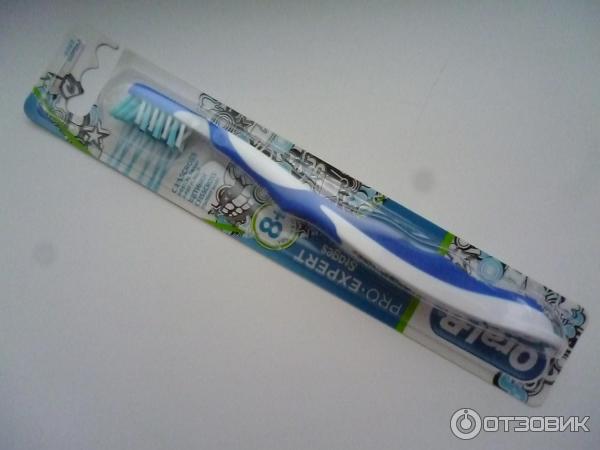 Детская зубная щетка Oral-B Stages 8+ фото