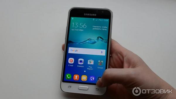 Смартфон Samsung Galaxy J1 2016 SM-J120H White фото