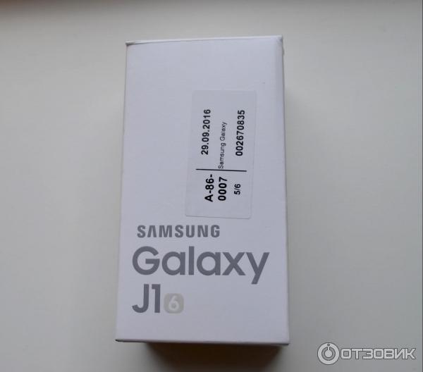 Смартфон Samsung Galaxy J1 2016 SM-J120H White фото