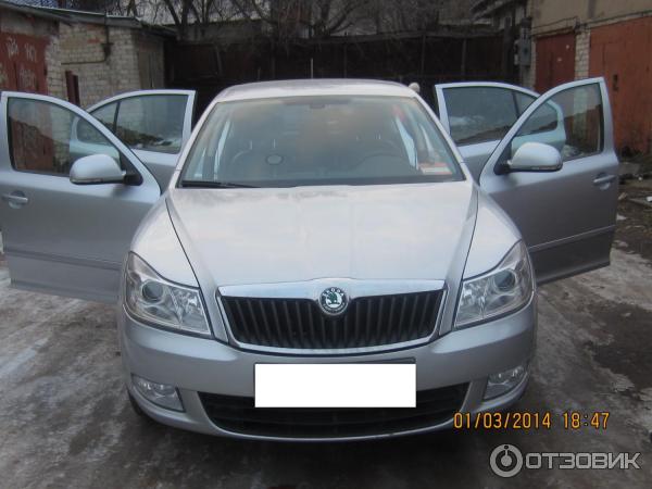 Автомобиль Skoda Octavia хэтчбек фото