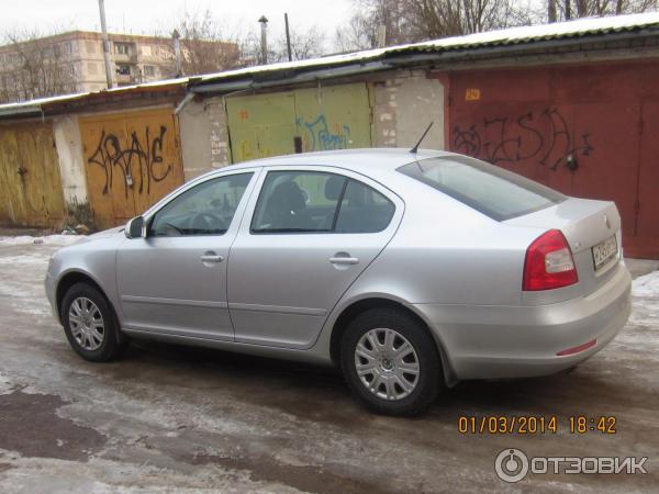 Автомобиль Skoda Octavia хэтчбек фото