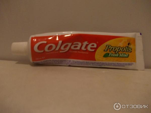 Зубная паста Colgate с фторидом тройное действие фото